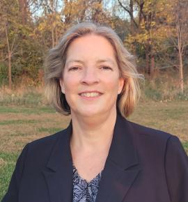 Cathy Cowan Becker headshot portrait